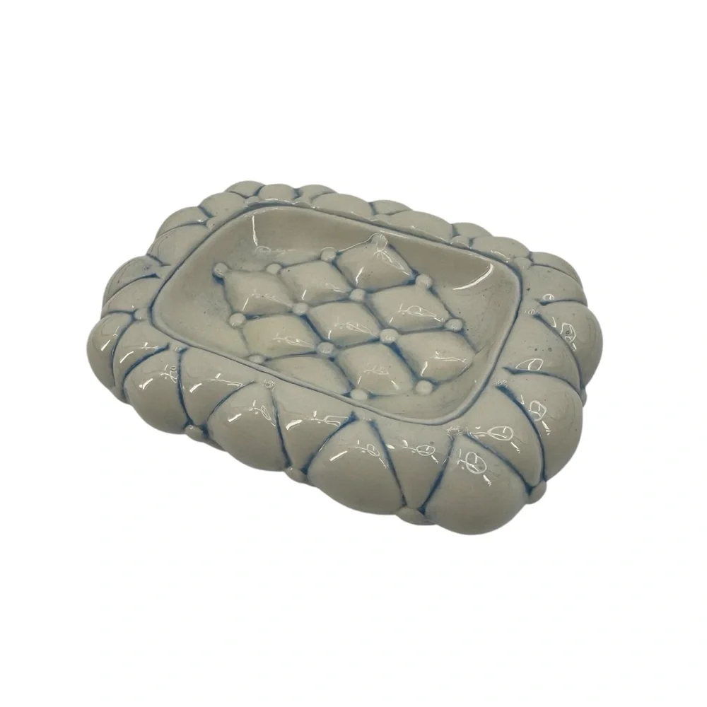80s‎ Ceramic Cream and Blue Pillow Quilted Balloon Soap Dish